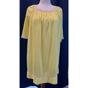 RADCLIFFE nightgown (M) YELLOW-lace‎ trim-60's VTG Luxury Babydoll Traditional